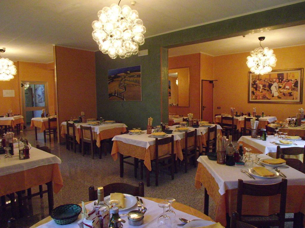Hotel Cristina 끼안챠노테르메 외부 사진