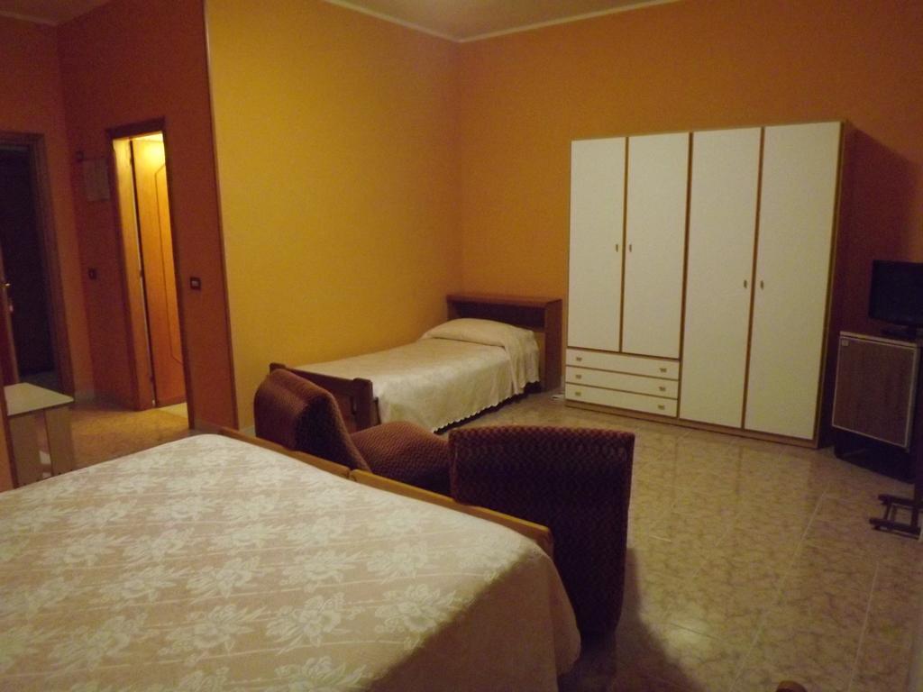 Hotel Cristina 끼안챠노테르메 객실 사진